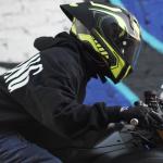 CASCO ASTRO PISTA NEGRO/VERDE