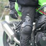 RODILLERAS ASTRO HELMETS COLOR NEGRO CERTIFICADAS EXCLUSIVIO SOLO PAGINA