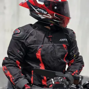 Chamarra ASTRO NGO/ ROJO